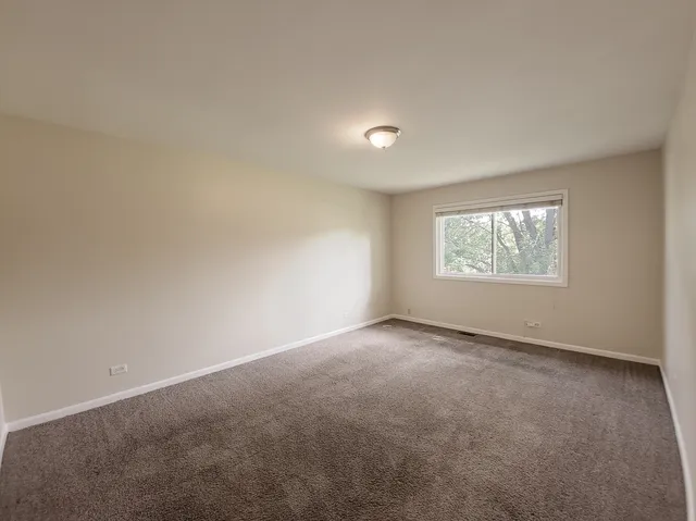 $302,000 | 25 Pheasant Road, Matteson, IL 60443