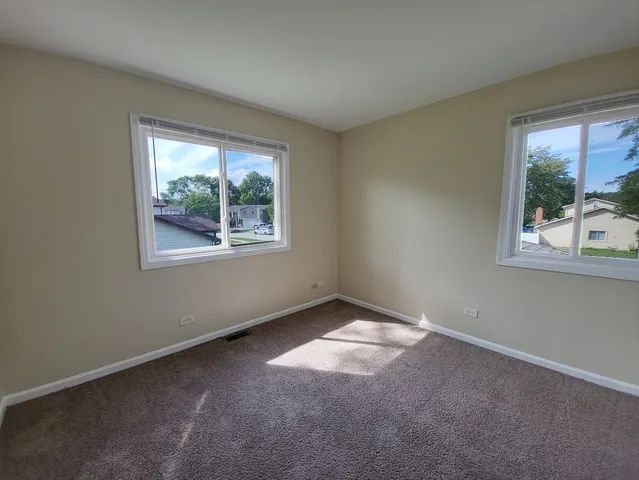 $302,000 | 25 Pheasant Road, Matteson, IL 60443