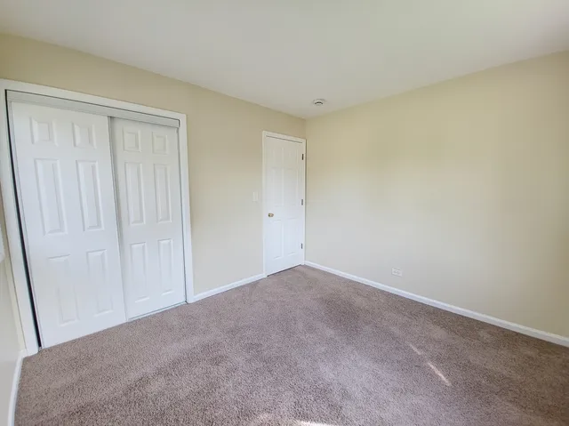 $302,000 | 25 Pheasant Road, Matteson, IL 60443