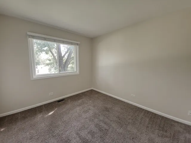 $302,000 | 25 Pheasant Road, Matteson, IL 60443