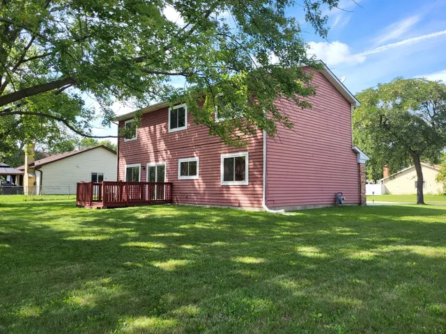 $302,000 | 25 Pheasant Road, Matteson, IL 60443