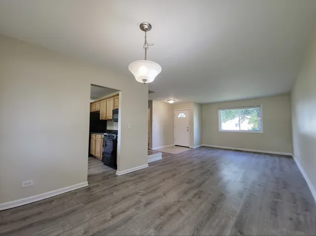 $302,000 | 25 Pheasant Road, Matteson, IL 60443