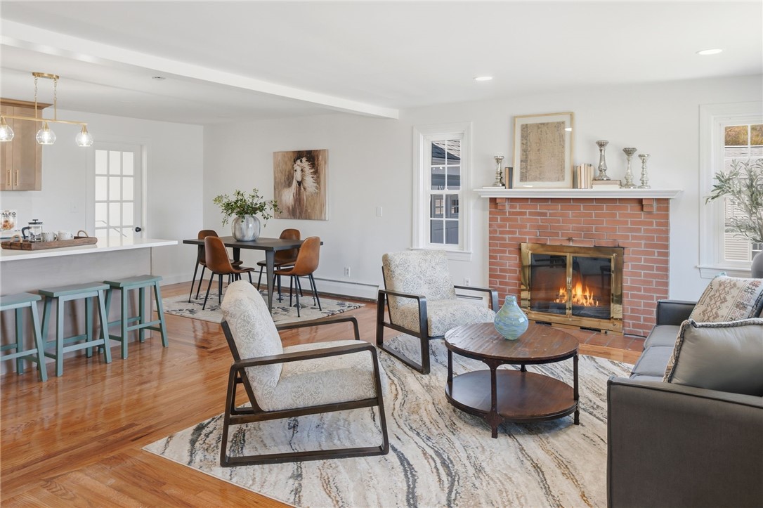 458 River Road Lincoln, RI 02865 - Photo 10 of 37