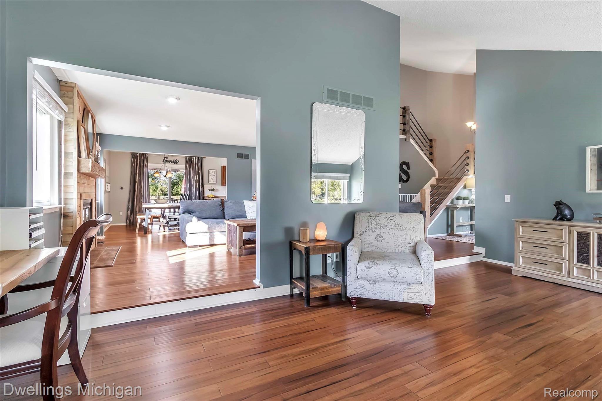 1075 Knightsbridge Road Canton, MI 48187 - Photo 16 of 38 1075-Knightsbridge-Rd-windowstill-9.jpg