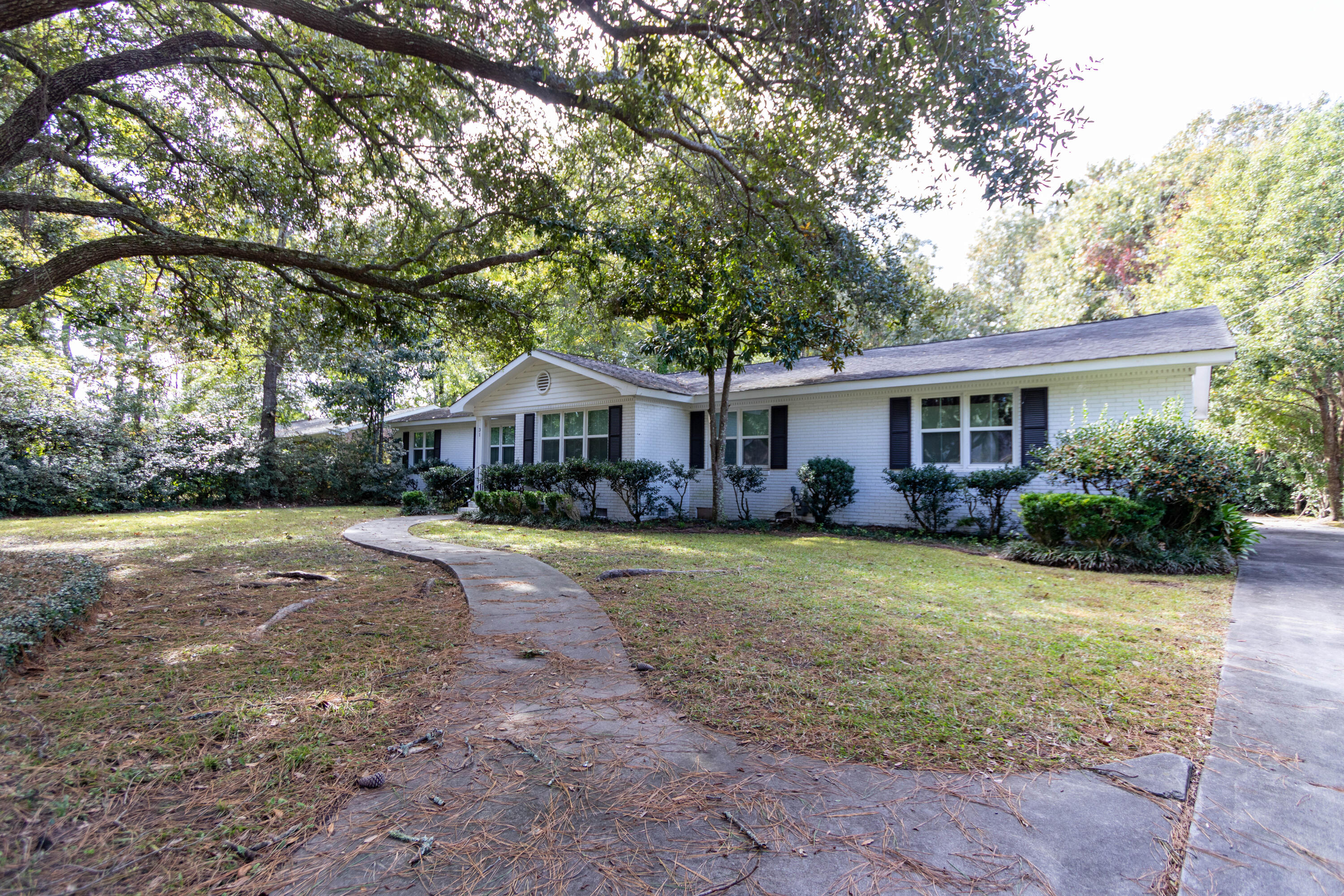 31 Farmfield Avenue Charleston, SC 29407 - Photo 2 of 6 IMG_2631