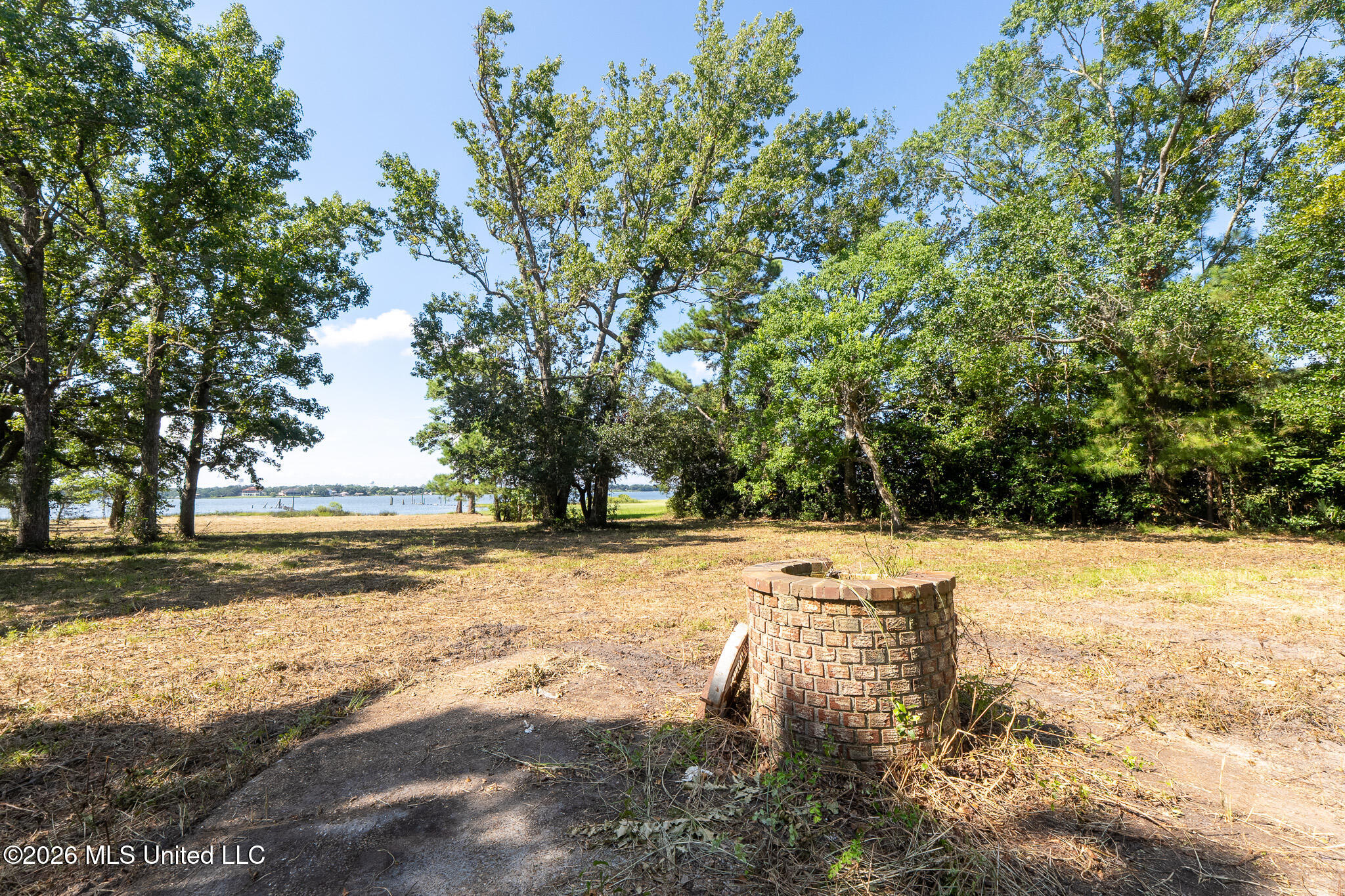 10232 Goodman Road D'Iberville, MS 39540 - Photo 4 of 12 _DSC5357