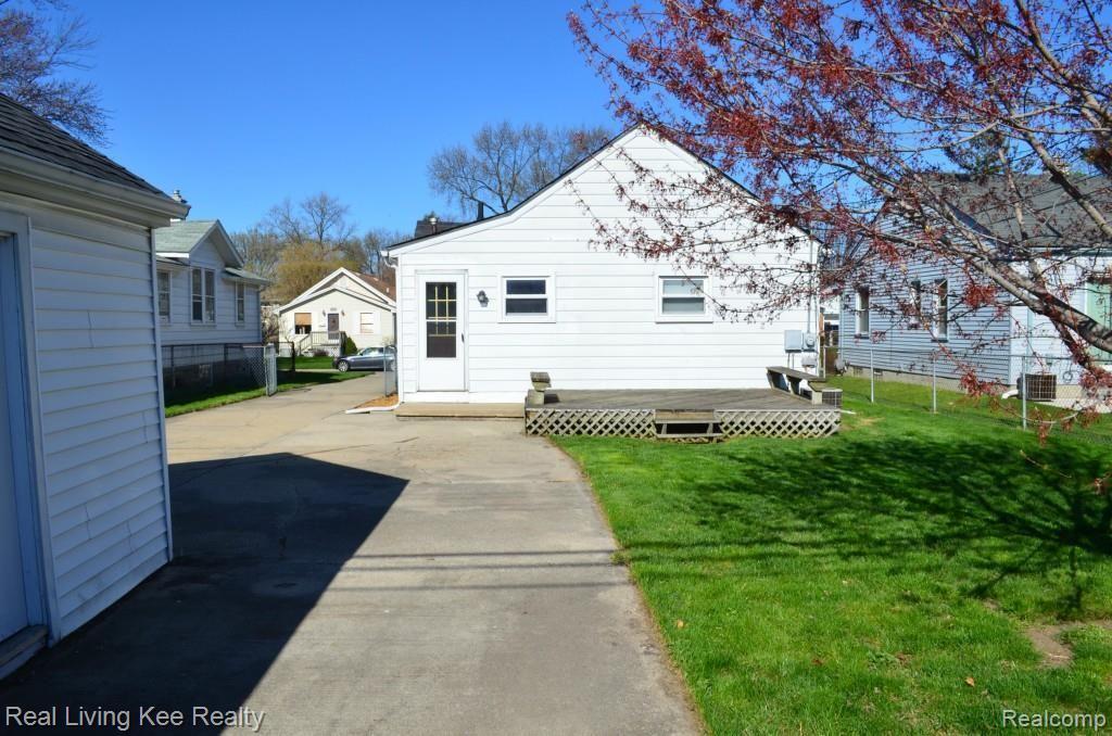 2694 Kenmore Road Berkley, MI 48072 - Photo 22 of 24 view from back.jpg
