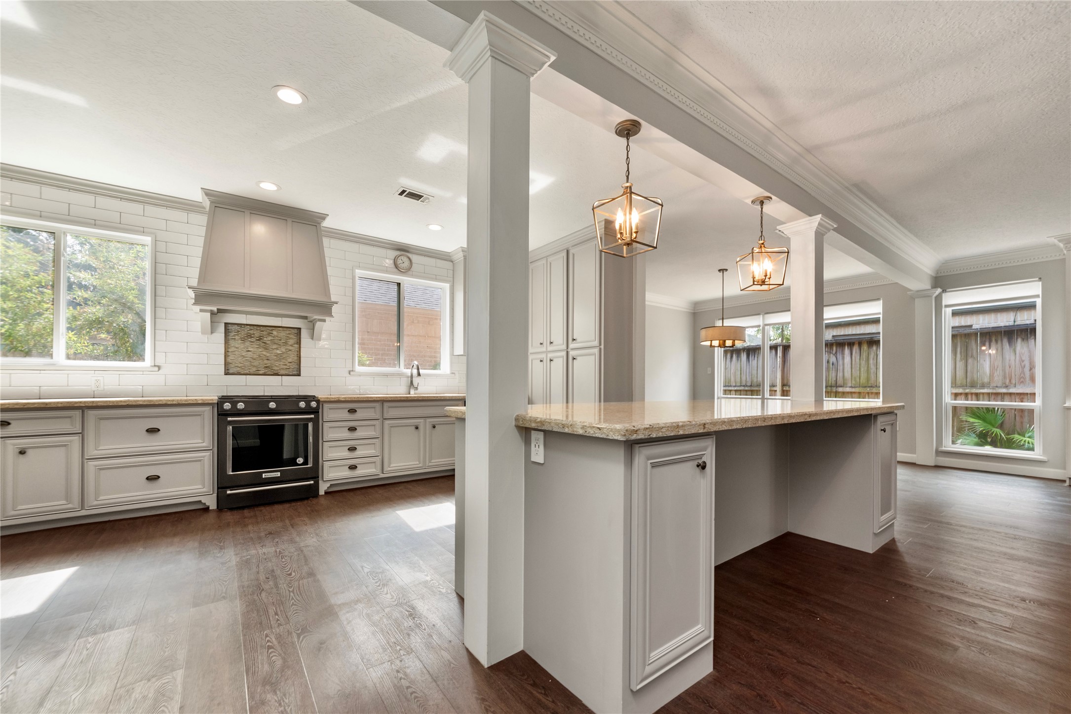 3206 Laurel Point Court Houston, TX 77339 - Photo 8 of 25