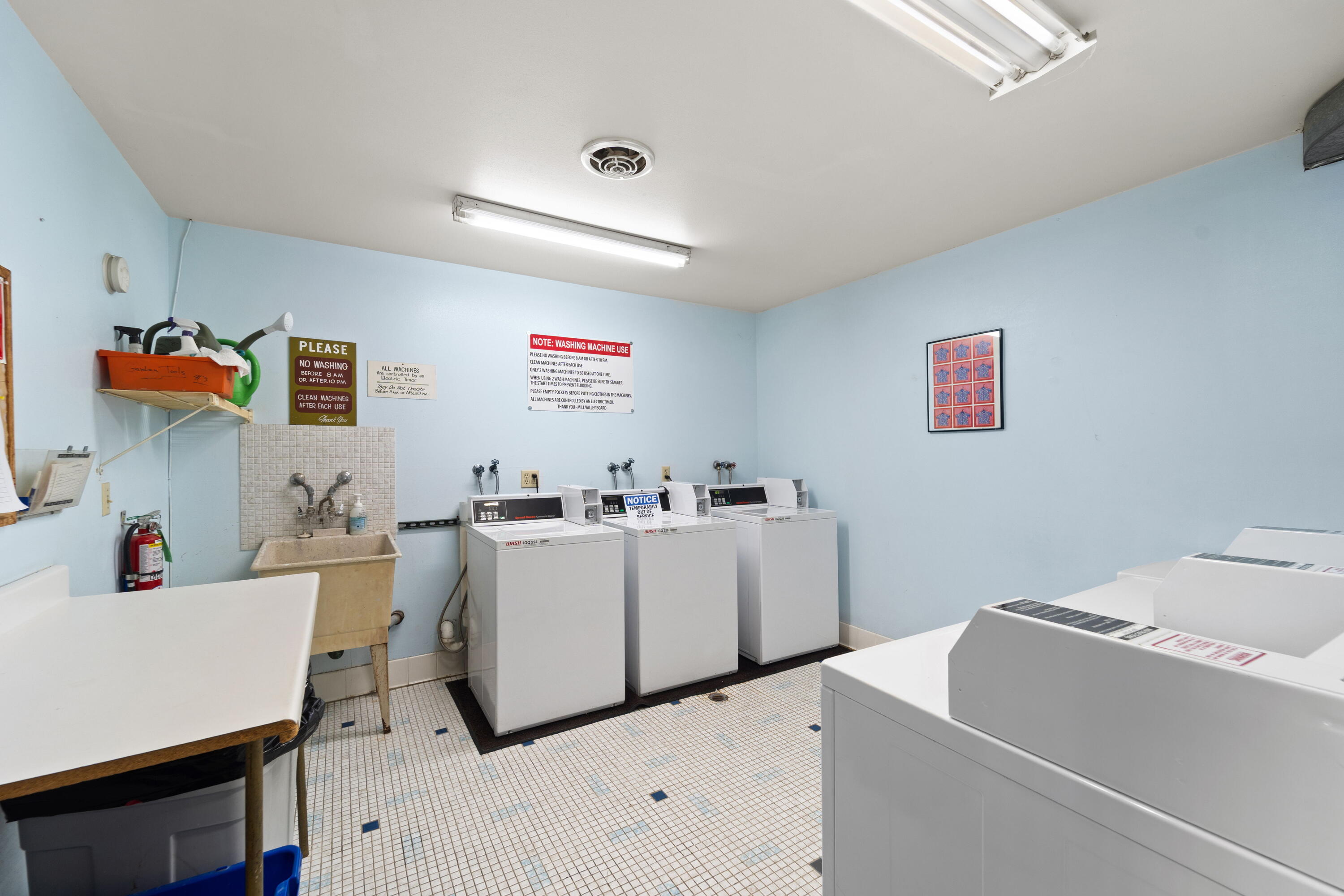 11936 West Mill Road Milwaukee, WI 53225 - Photo 14 of 21 Laundry Room