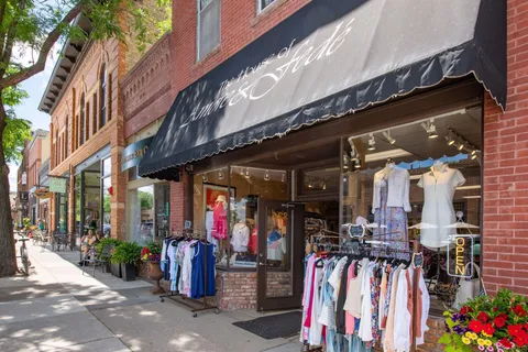 $2,275,000 | 511 2nd Street, Unit 3, Excelsior, MN 55331