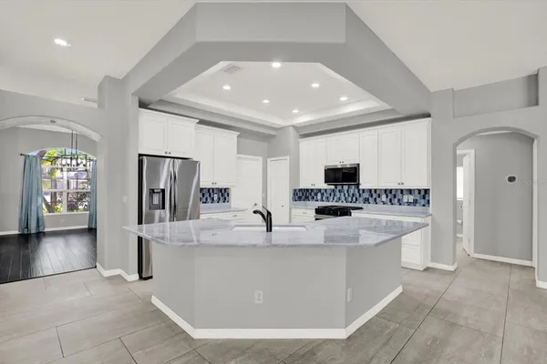 $750,000 | 704 Fayette Place, Lutz, FL 33549