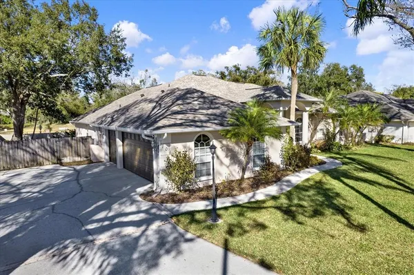 $750,000 | 704 Fayette Place, Lutz, FL 33549