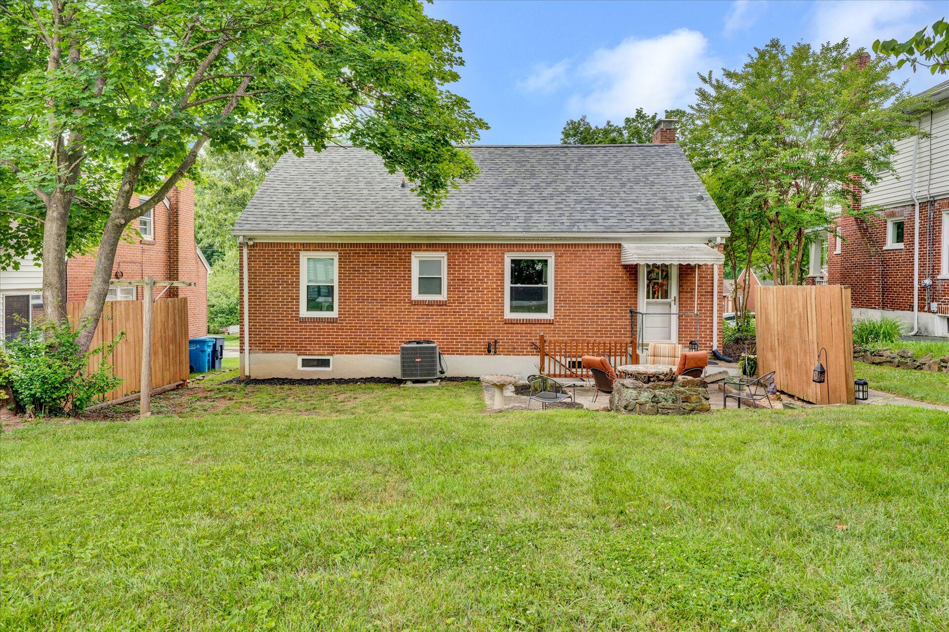 2443 Lofton Road Southwest Roanoke, VA 24015 - Photo 26 of 28 25-DSC00175
