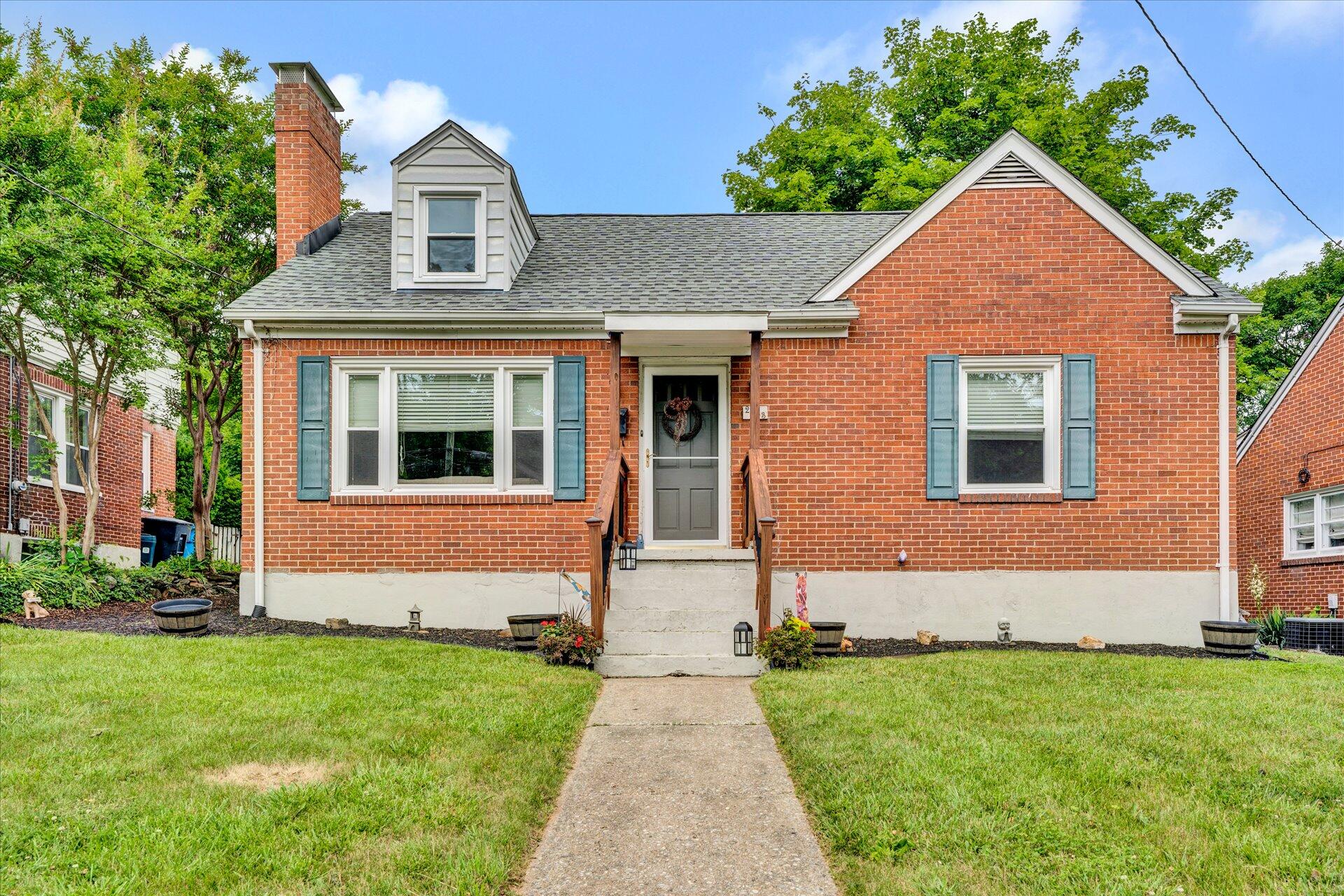 2443 Lofton Road Southwest Roanoke, VA 24015 - Photo 28 of 28 03-DSC00187