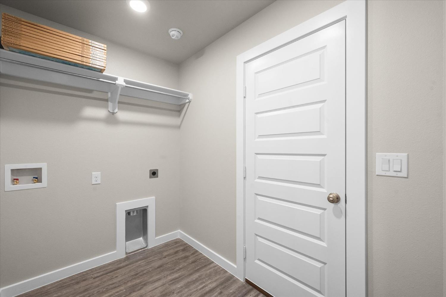 1608 142nd Street Lubbock, TX 79423 - Photo 19 of 20 a view of a hallway