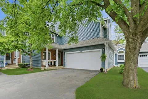 $335,000 | 125 South Atherton Court, Bloomingdale, IL 60108
