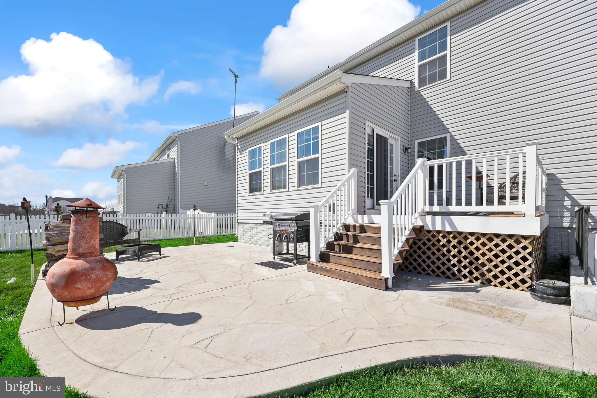 112 Northumberland Drive Stephenson, VA 22656 - Photo 46 of 58 front view of a house with a yard