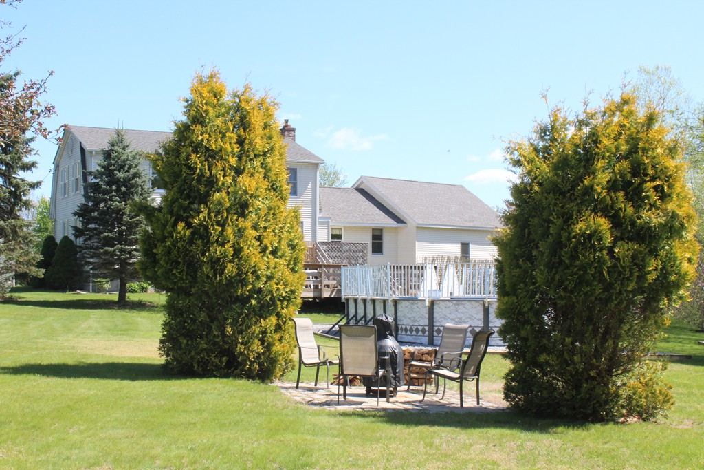 71 Fox Run Road Bellingham, MA 02019 - Photo 23 of 24 Gallery Image 23