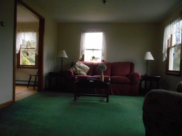 71 Fox Run Road Bellingham, MA 02019 - Photo 3 of 24 Gallery Image 3