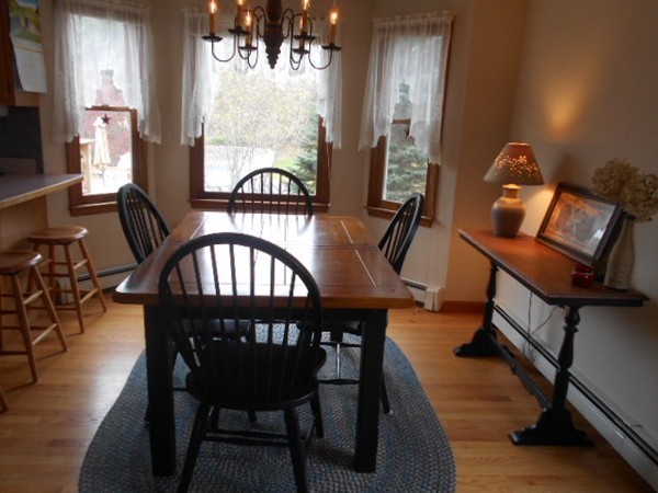 71 Fox Run Road Bellingham, MA 02019 - Photo 4 of 24 Gallery Image 4