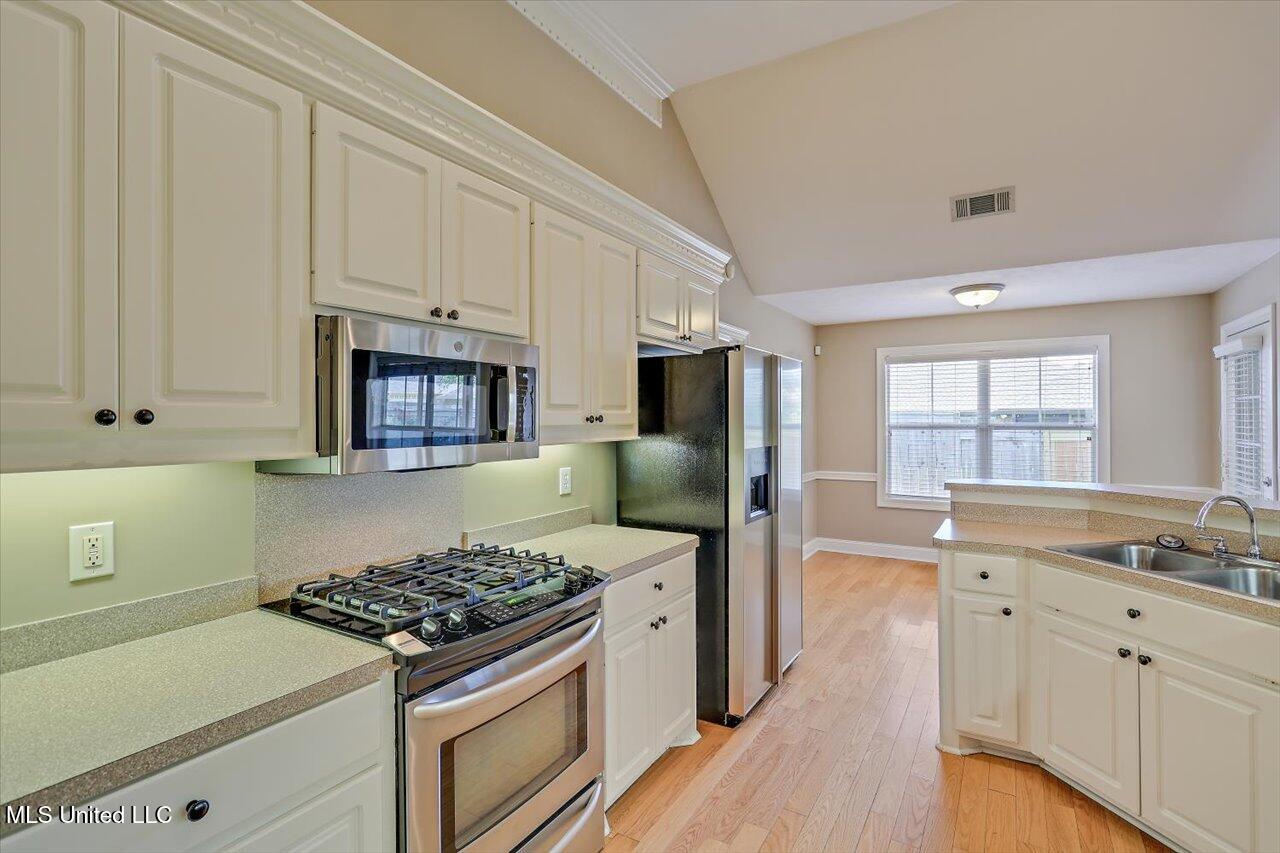 341 Kings Ridge Circle Brandon, MS 39047 - Photo 14 of 37 12-341 Kings Ridge Cir