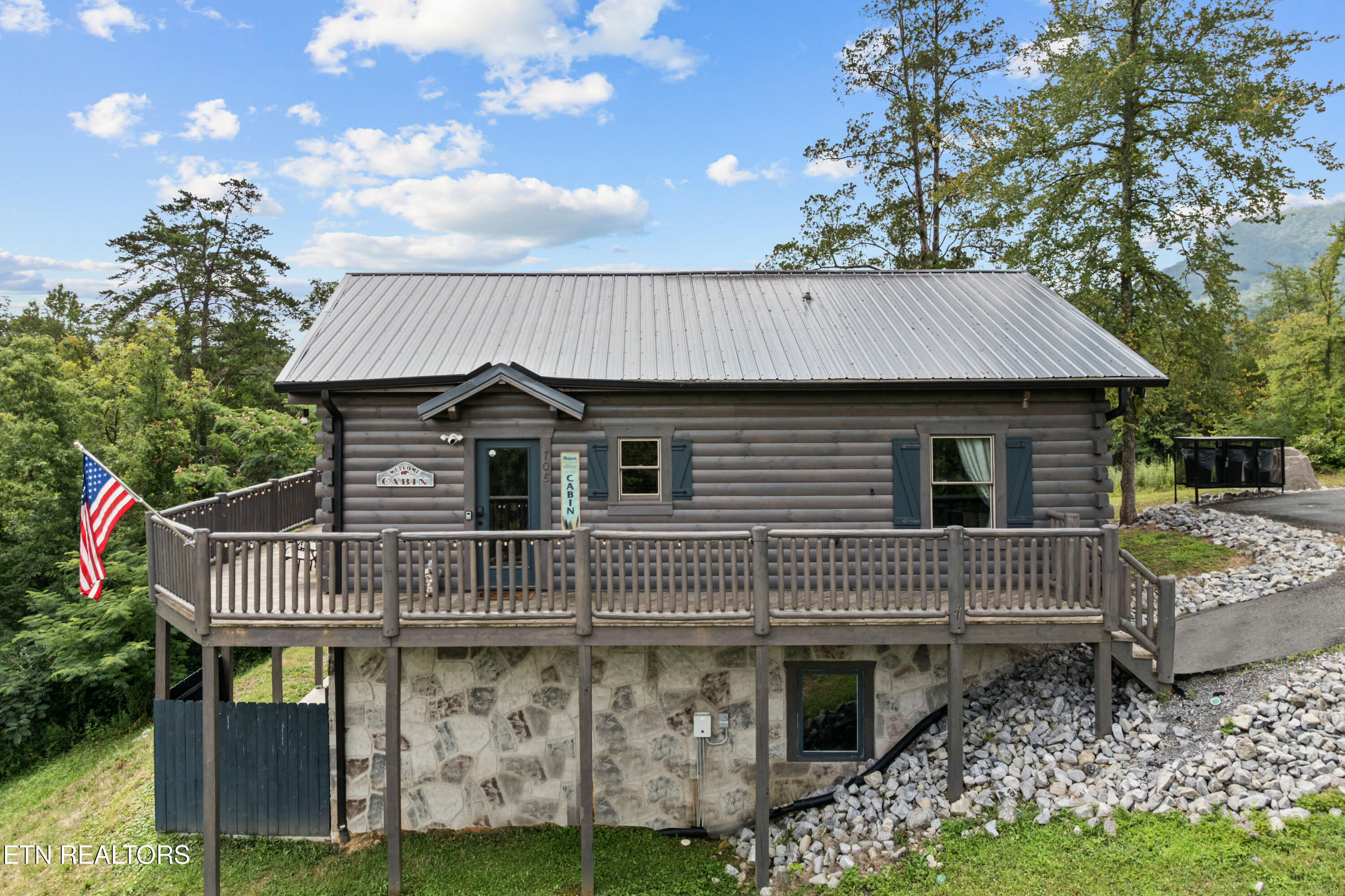 705 Rondayview Lane Sevierville, TN 37876 - Photo 2 of 59 firefly-bluff-4