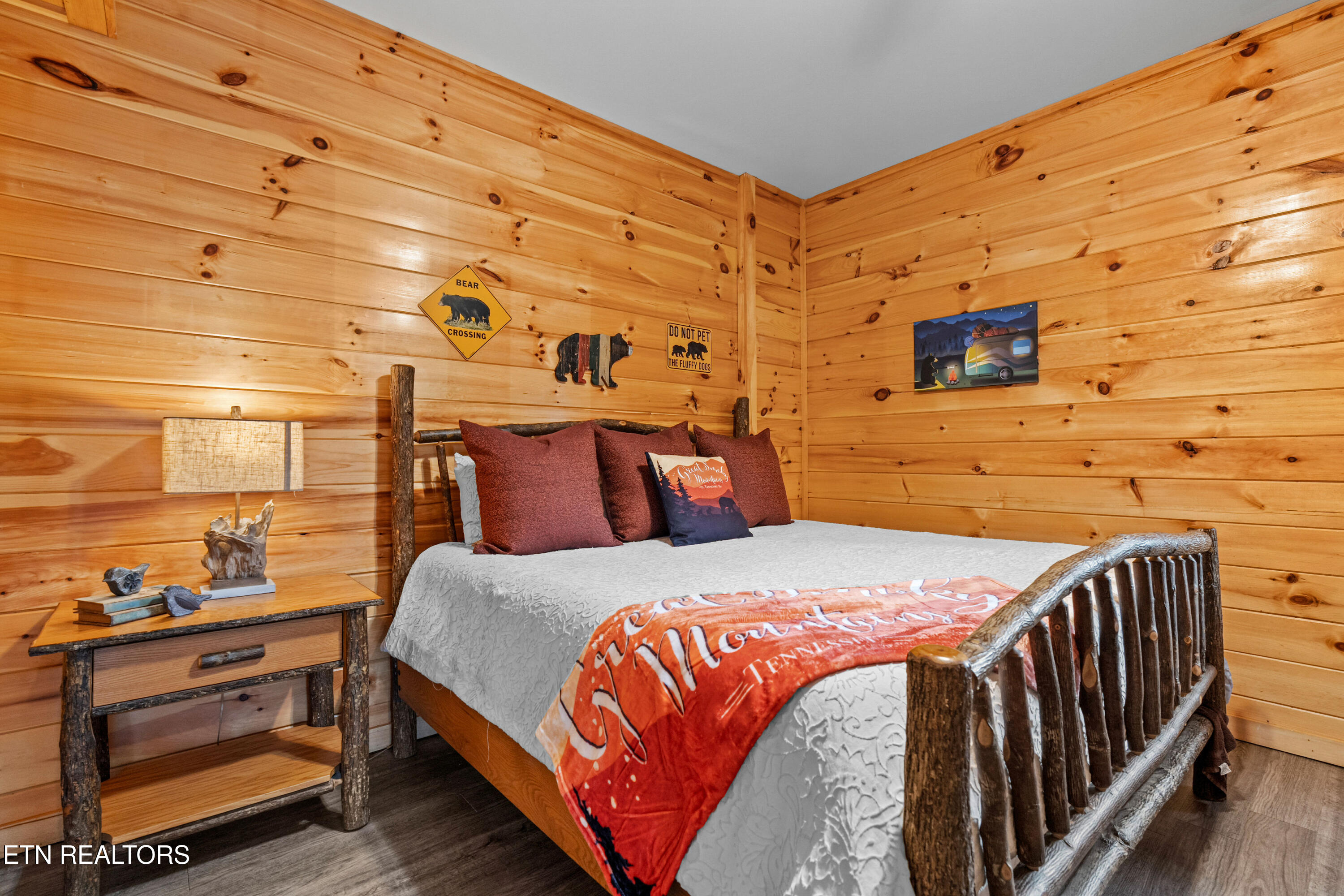 705 Rondayview Lane Sevierville, TN 37876 - Photo 30 of 59 firefly-bluff-47