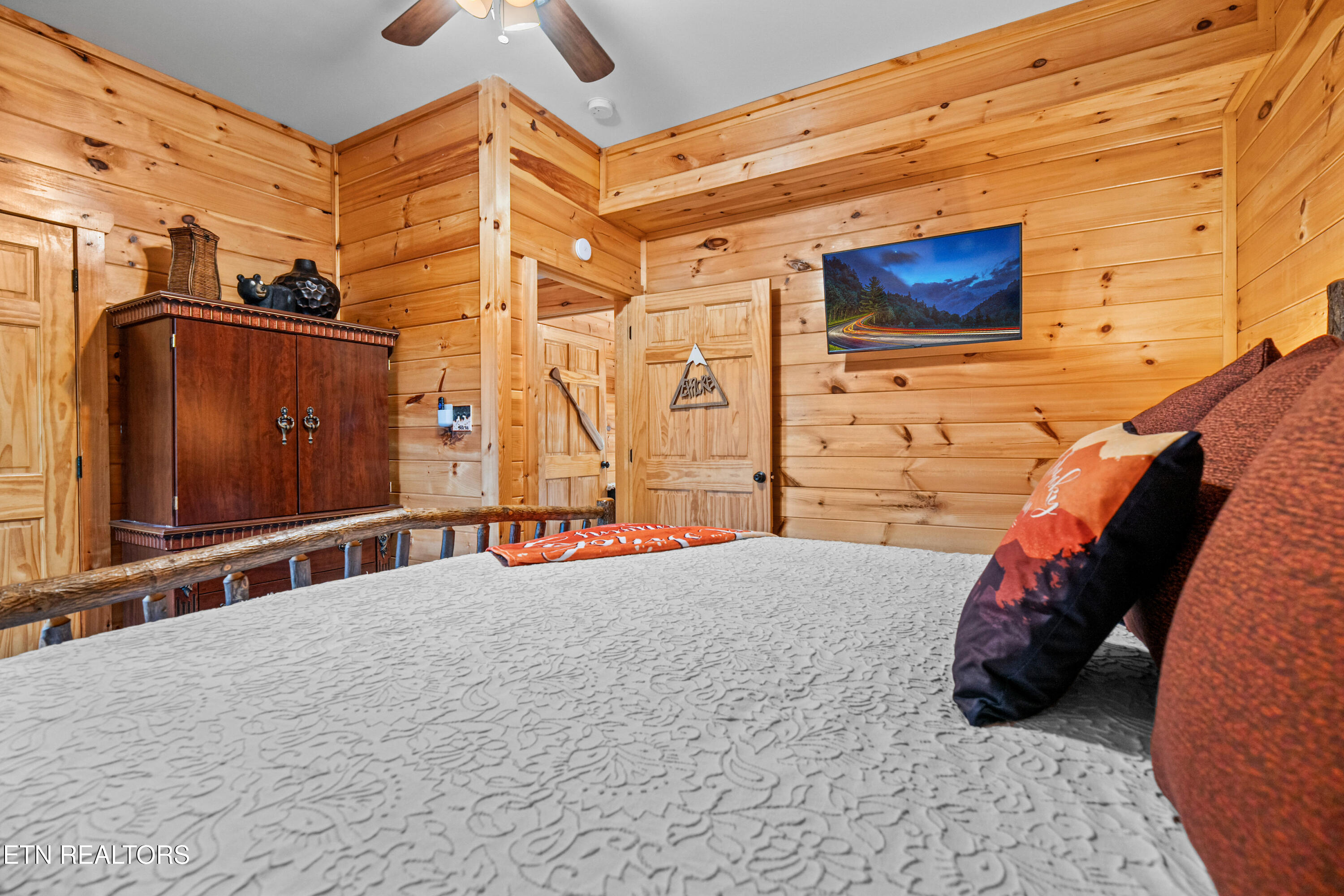 705 Rondayview Lane Sevierville, TN 37876 - Photo 32 of 59 firefly-bluff-49