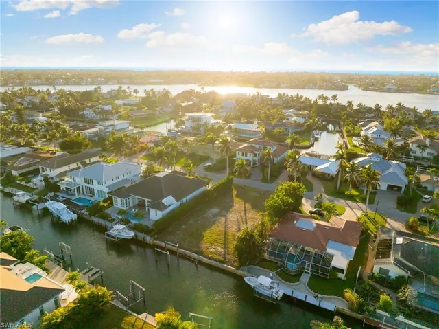 $3,500,000 | 2165 Tarpon Road, Naples, FL 34102