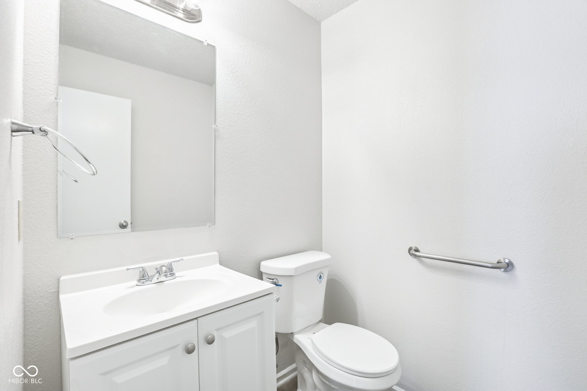 13355 Heroic Way Fishers, IN 46037 - Photo 17 of 40