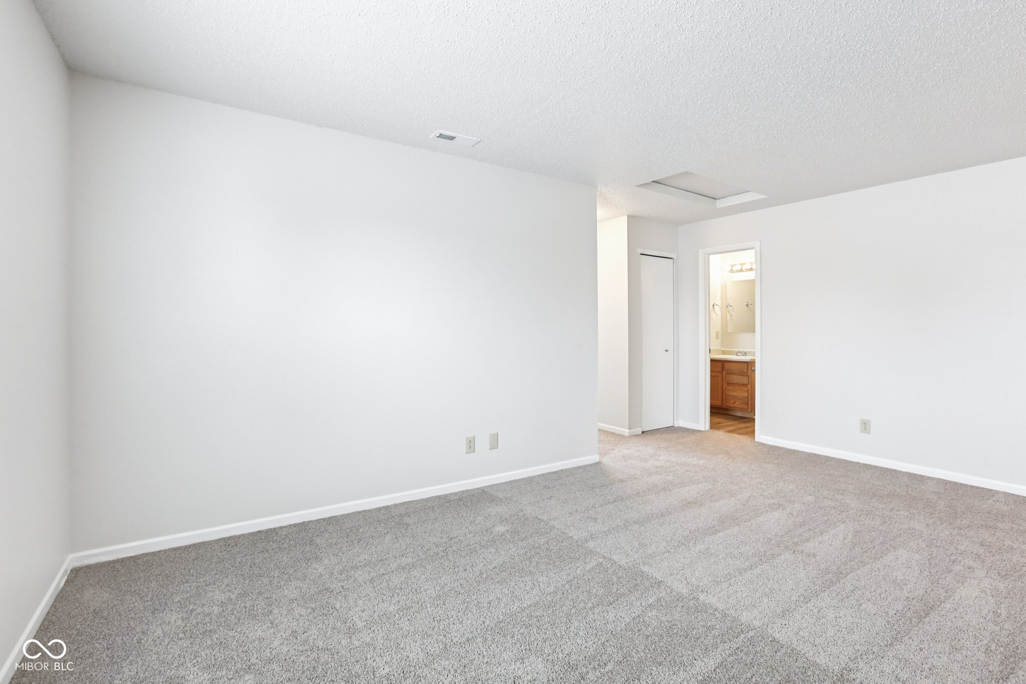 13355 Heroic Way Fishers, IN 46037 - Photo 33 of 40