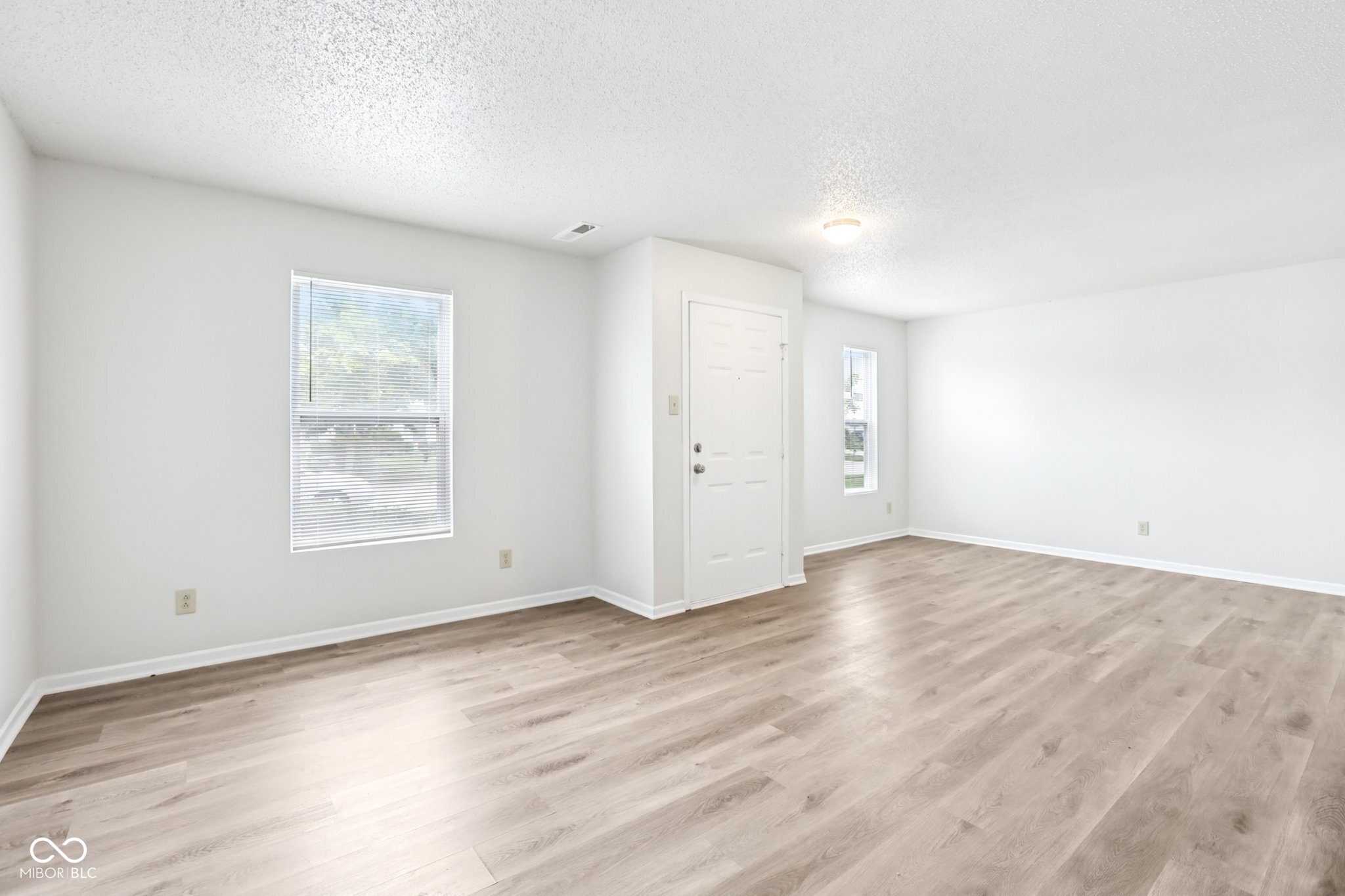 13355 Heroic Way Fishers, IN 46037 - Photo 5 of 40