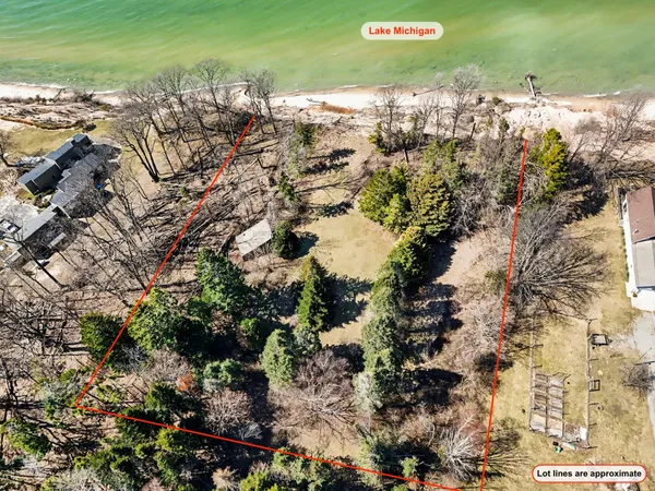 $475,000 | 4973 South Lakeshore Drive, Ludington, MI 49431