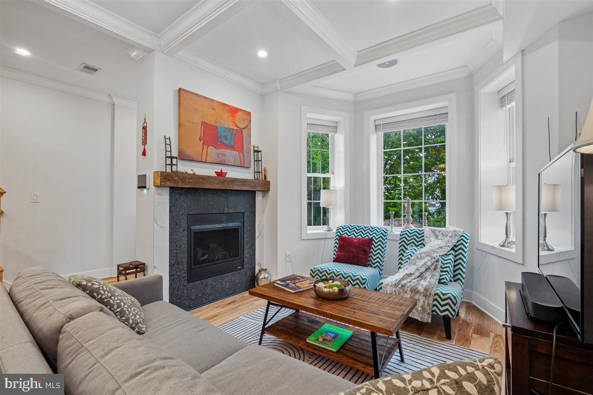 130 Adams Street Northwest Washington, DC 20001 - Photo 3 of 28