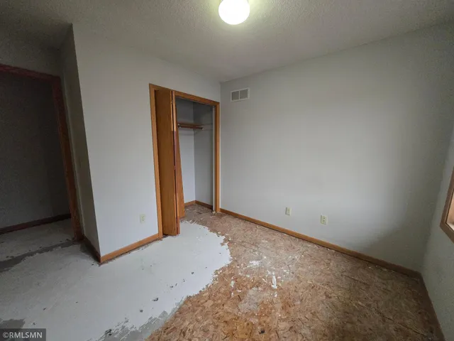 $224,500 | 3805 Windcrest Court, Eagan, MN 55123