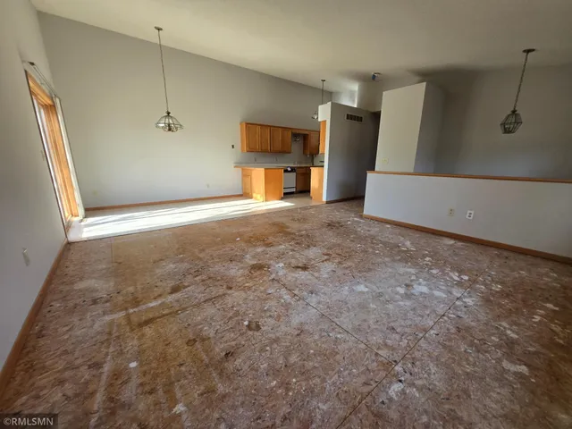 $224,500 | 3805 Windcrest Court, Eagan, MN 55123