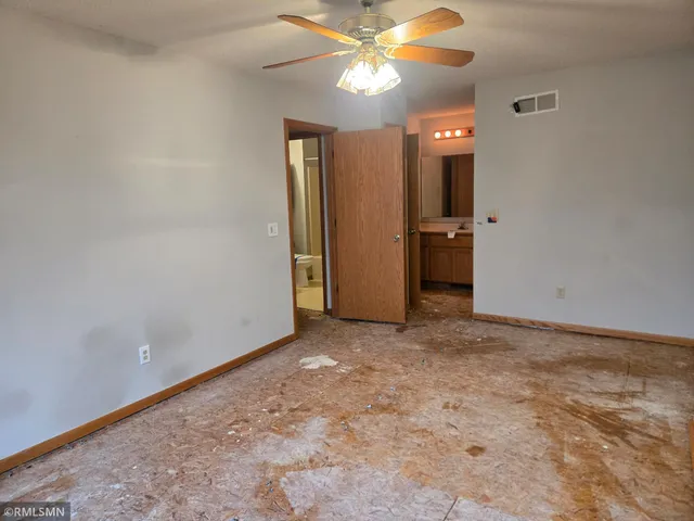 $224,500 | 3805 Windcrest Court, Eagan, MN 55123