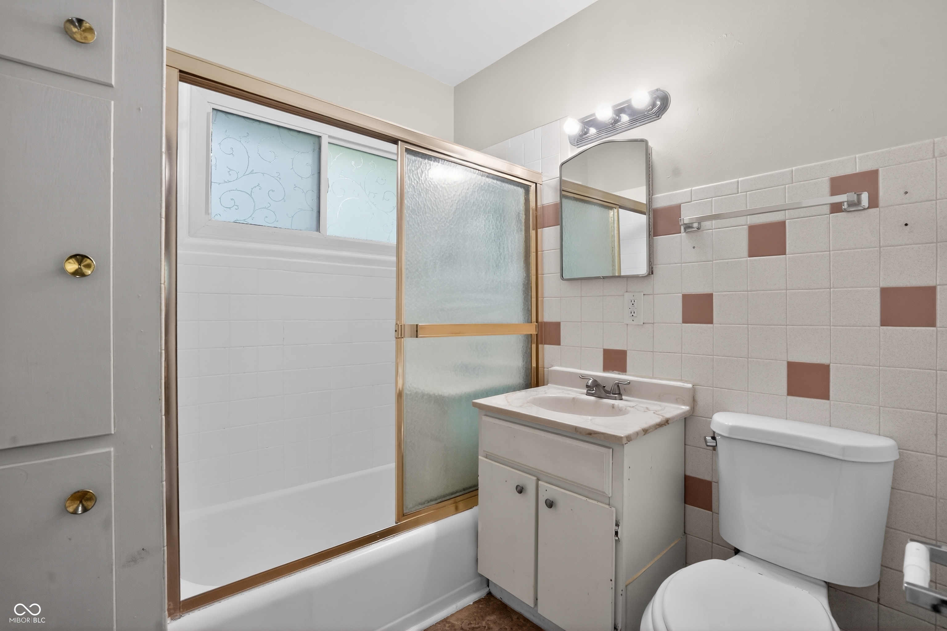 430 North Post Road Indianapolis, IN 46219 - Photo 19 of 20