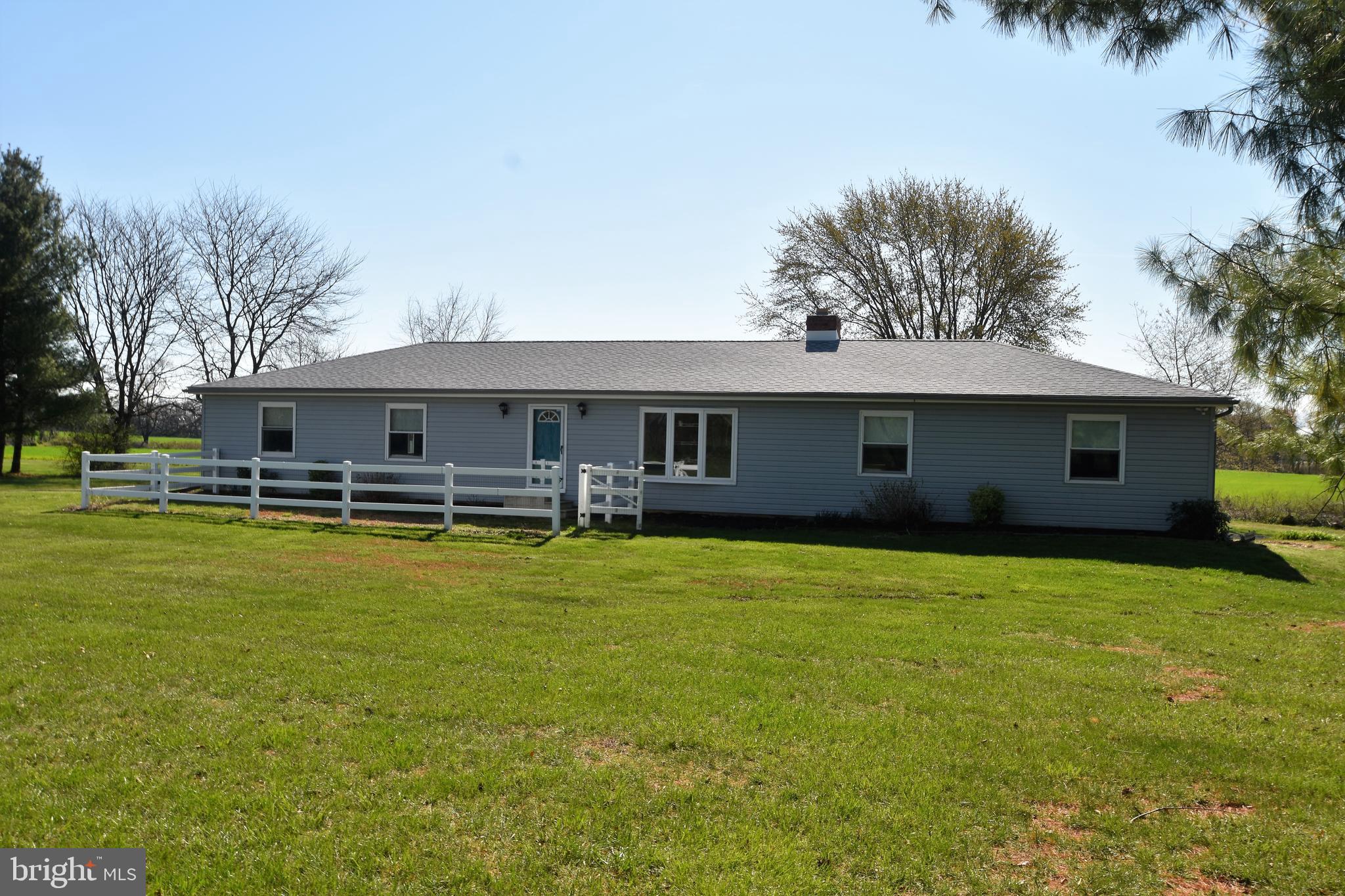 1140 Dutch Neck Road Middletown, DE 19709 - Photo 2 of 78 Front