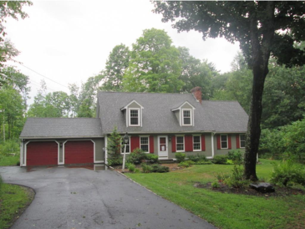 221 Snook Road Goffstown, NH 03045 - Photo 1 of 22