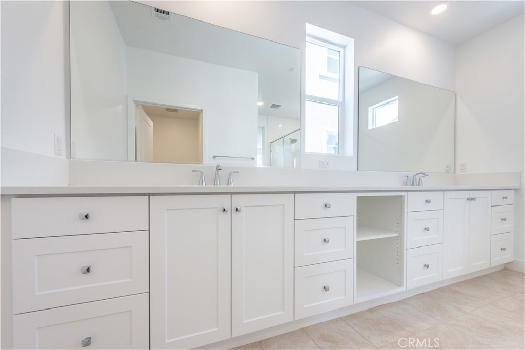 363 Proctor Irvine, CA 92618 - Photo 16 of 46