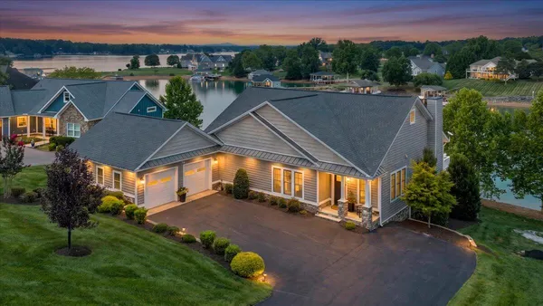 $1,850,000 | 290 Sunset Pointe Drive, Moneta, VA 24121