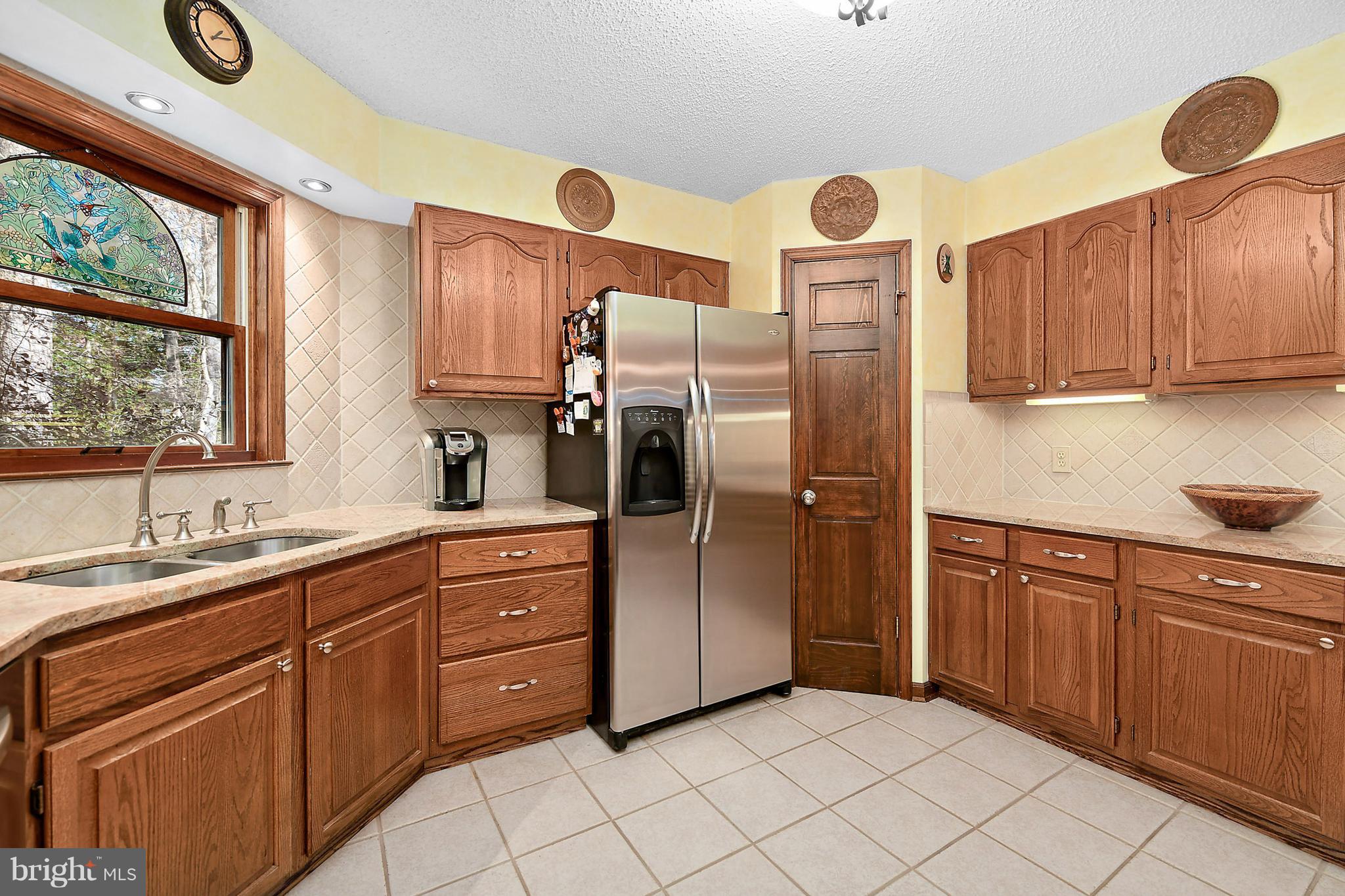 6760 Fire Tower Road Salisbury, MD 21801 - Photo 14 of 34 Kitchen with Stainless Appliances