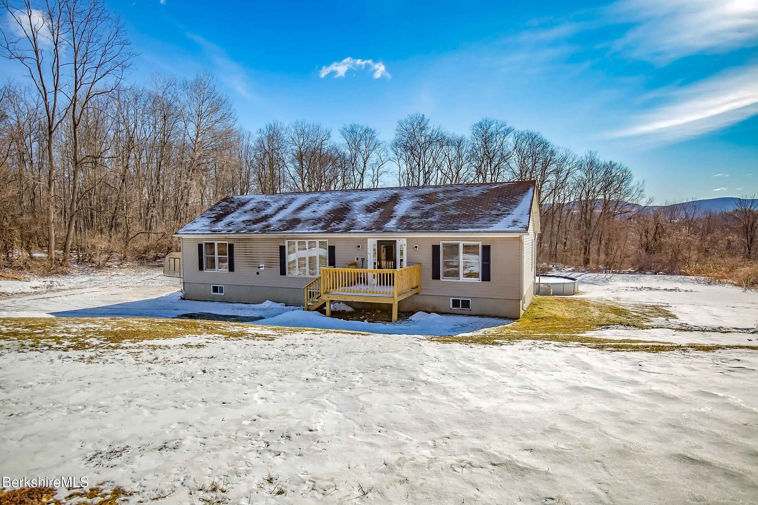 380 W Road Adams, MA 01220 - Photo 5 of 56 vincentcarusophotography_380WestRd_Adams