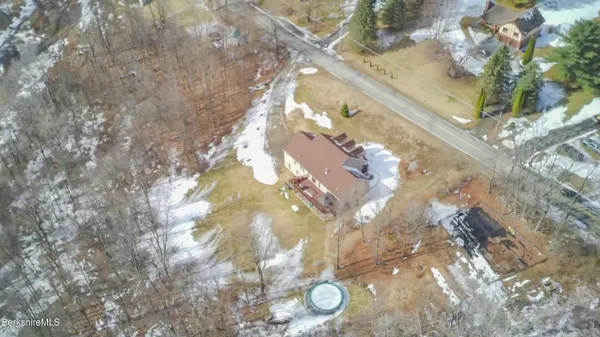 $385,000 | 380 W Road, Adams, MA 01220