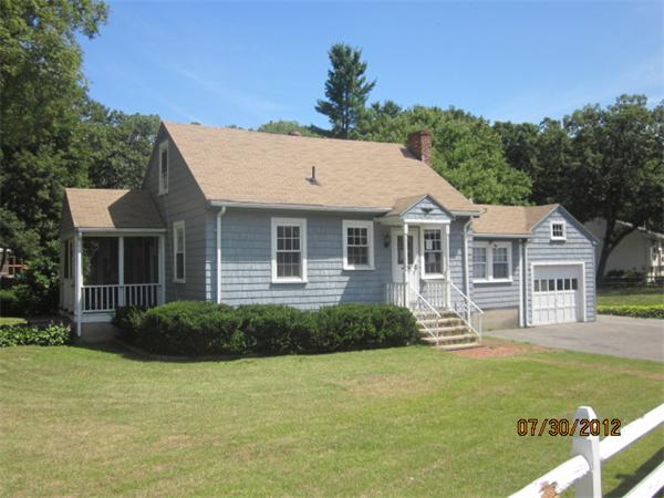 21 Arcadia Road Billerica, MA 01821 - Photo 2 of 10 a view of a house with a garden