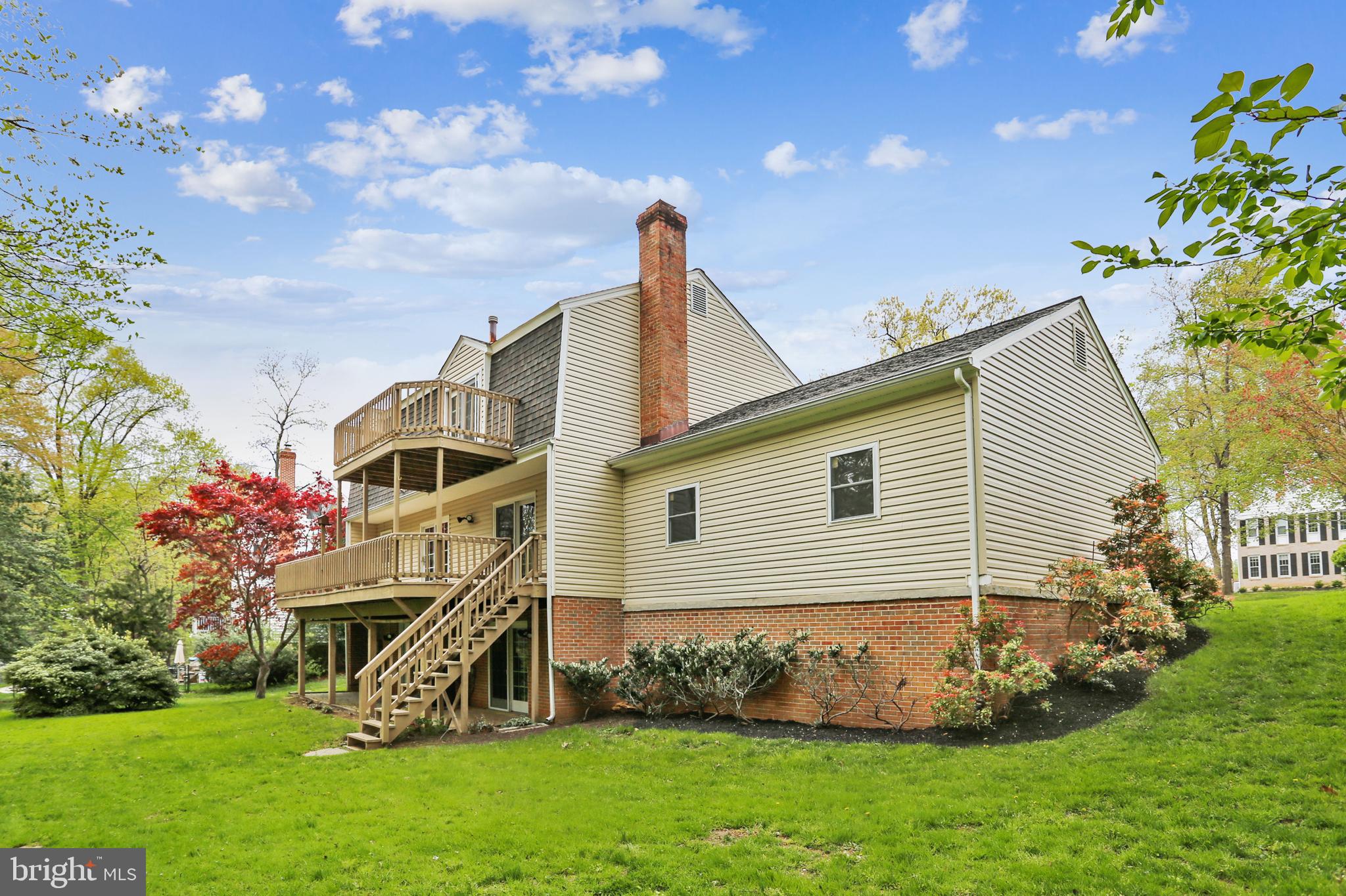 13624 Middlevale Lane Silver Spring, MD 20906 - Photo 4 of 60 Gorgeous Yard!
