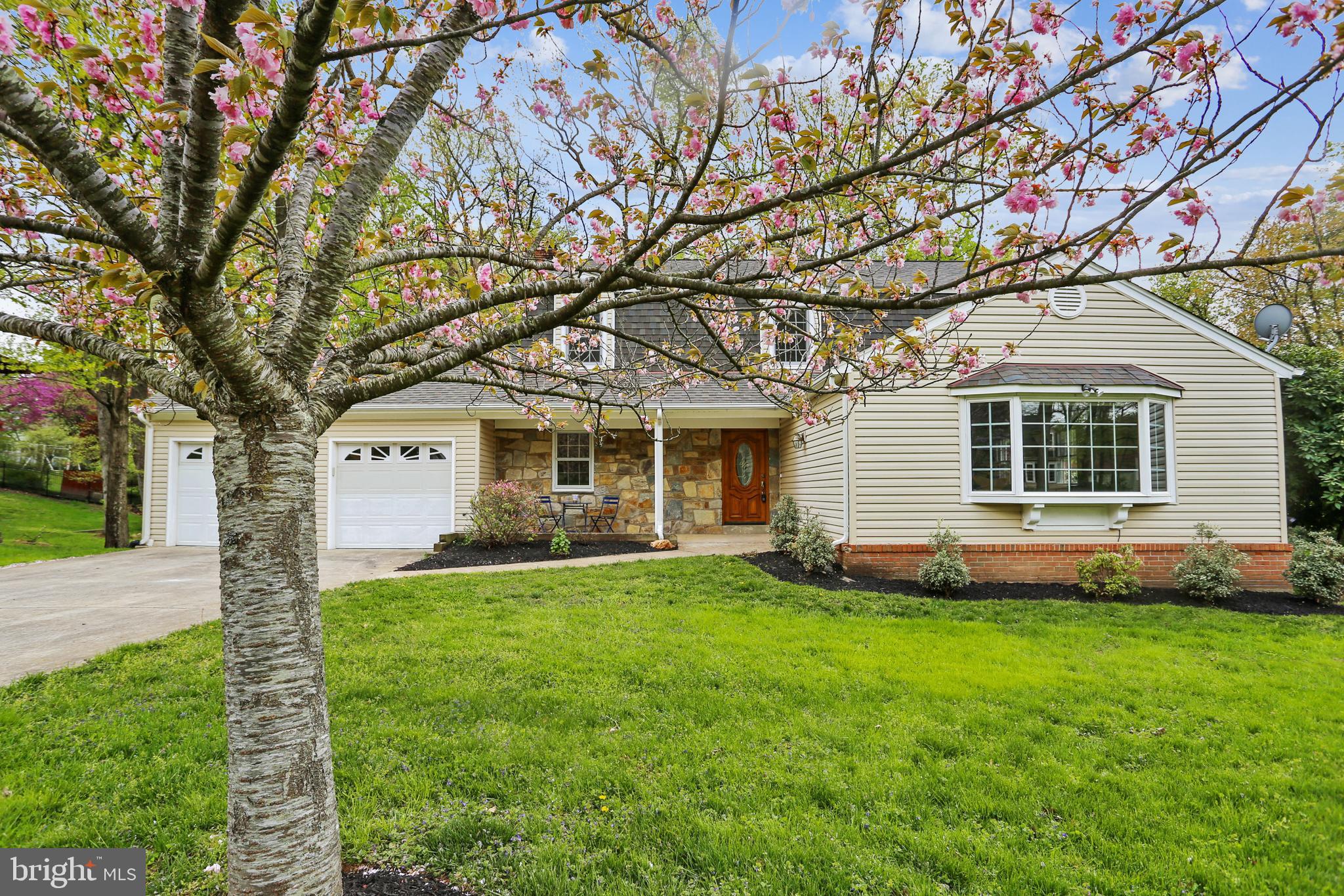 13624 Middlevale Lane Silver Spring, MD 20906 - Photo 52 of 60 Colonial with Stone Front Porch