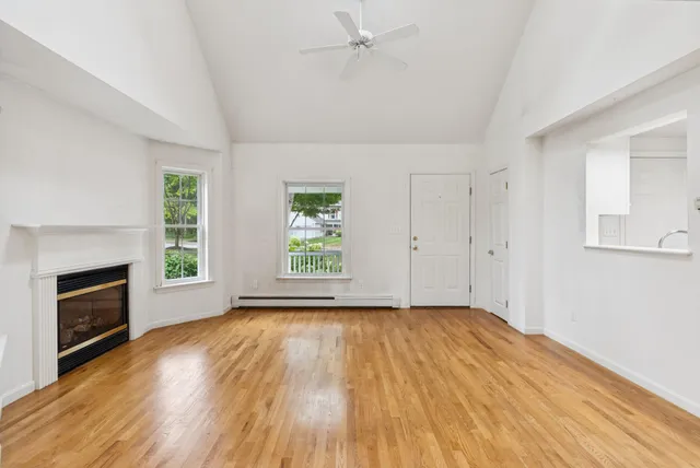 $545,000 | 17 Hampton Glen Drive, Unit 5, Kennebunk, ME 04043