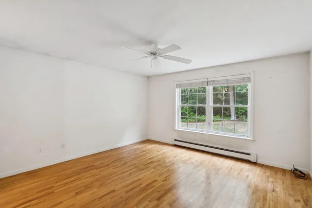 $545,000 | 17 Hampton Glen Drive, Unit 5, Kennebunk, ME 04043